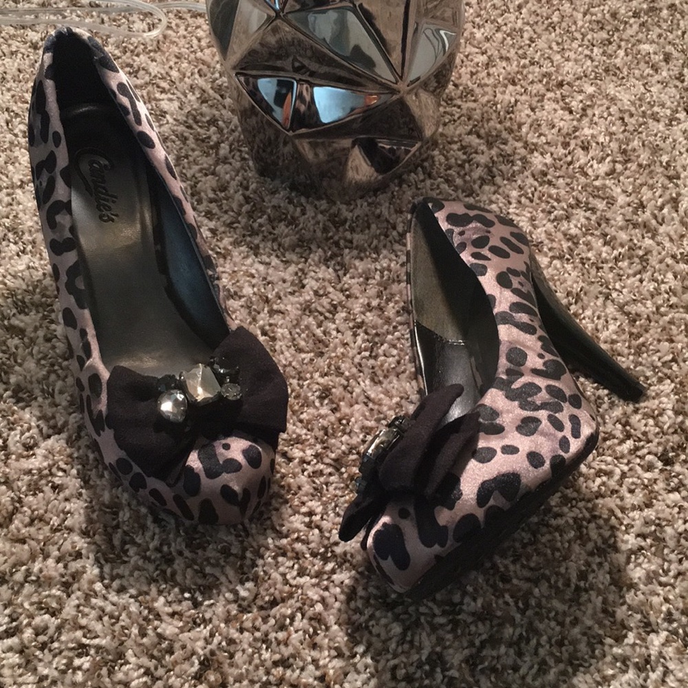 CANDIES~ WOMENS SHOE 👠 SIZE 8 1/2
